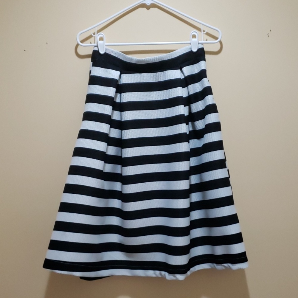 Black and White Stripped Skirt